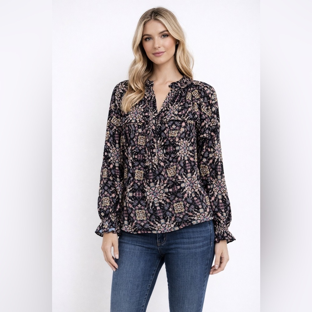 Molly bracken blouse size Large